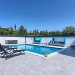 Villa Va.lunga With Pool And Wirpool *