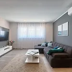 Va.lunga With Pool And Wirpool Villa Pula