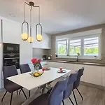 Villa Va.lunga With Pool And Wirpool Pula