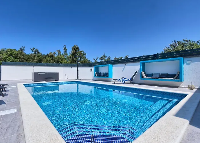 Va.lunga With Pool And Wirpool プーラ