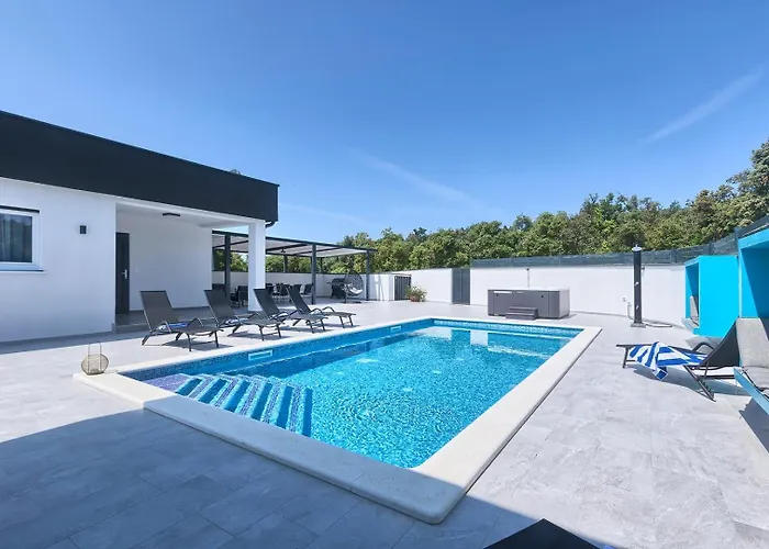 Villa Va.lunga With Pool And Wirpool