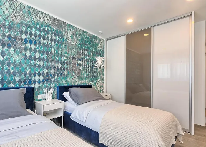 Va.lunga With Pool And Wirpool *