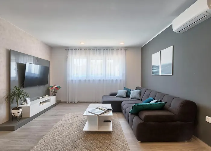 Va.lunga With Pool And Wirpool ヴィラ プーラ