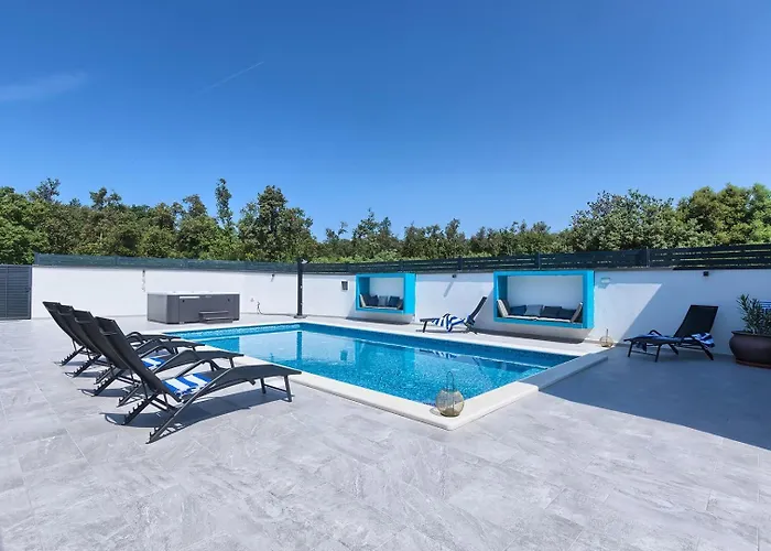 Vila Va.lunga With Pool And Wirpool *