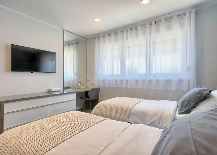 Vila Va.lunga With Pool And Wirpool Pula