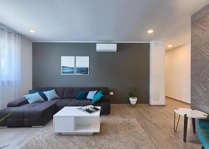 Vila Va.lunga With Pool And Wirpool